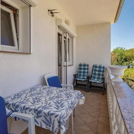 Tina ,pool,garten,grill,excellent Location Close To Rab Apartment *